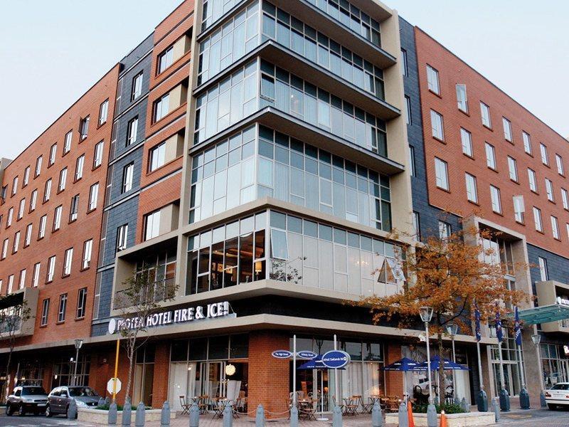 Hotel Protea Fire & Ice By Marriott 4*