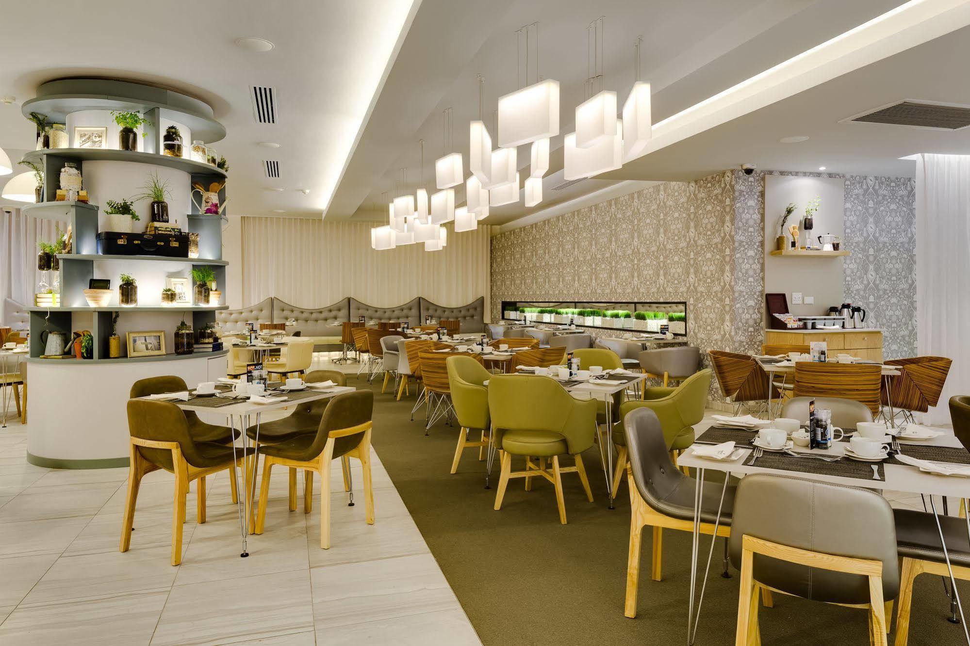 Protea Fire & Ice By Marriott Hotel Cape Town