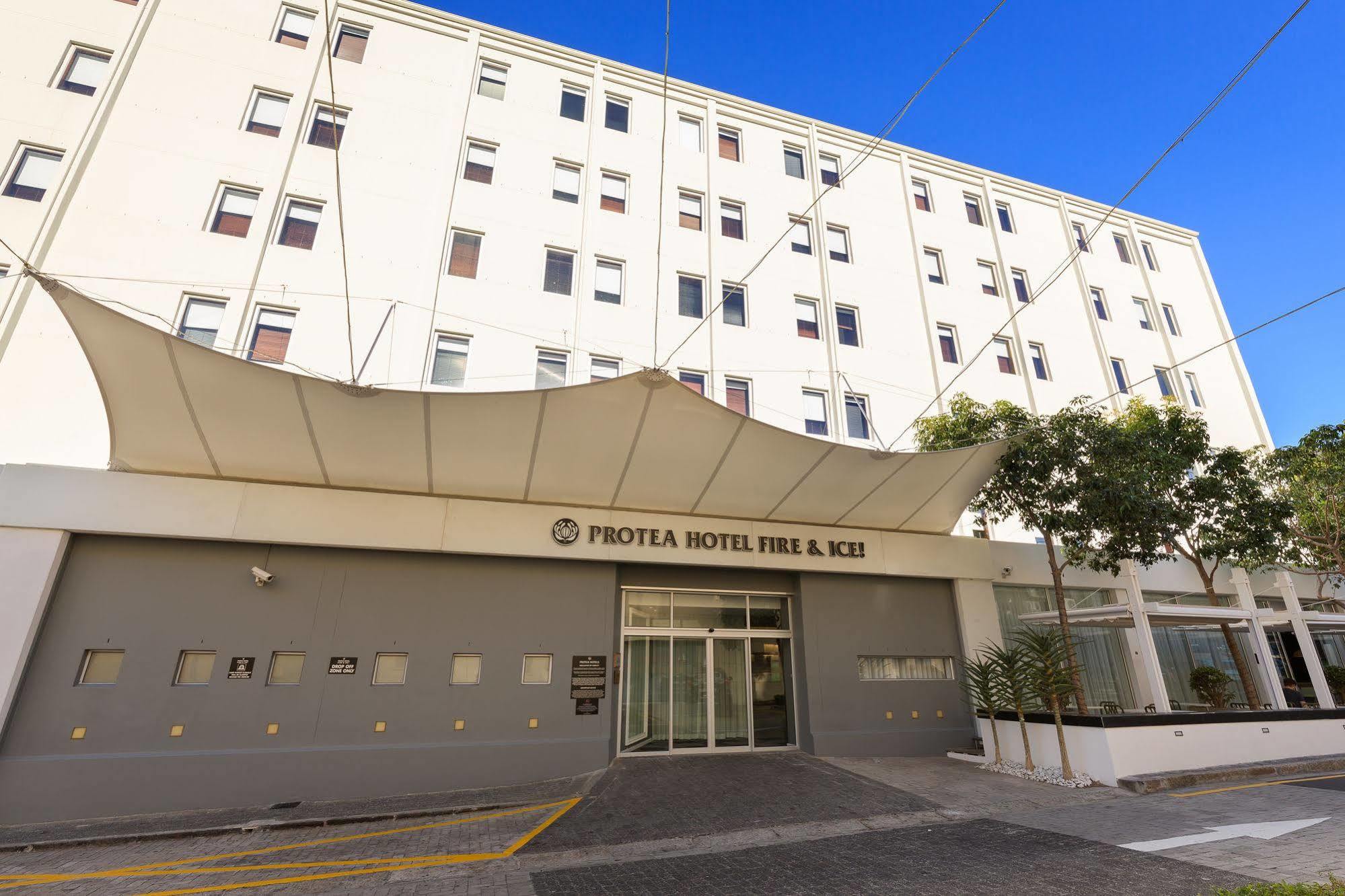 Protea Fire & Ice By Marriott